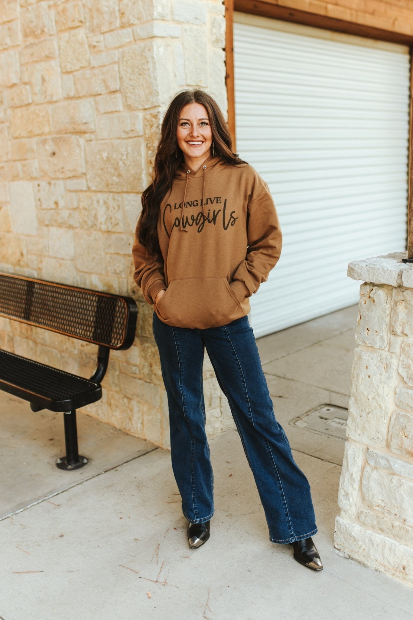 Hoodies & Sweatshirts
