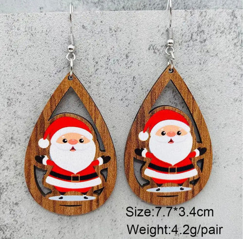 Entzückende hölzerne Weihnachtsohrringe