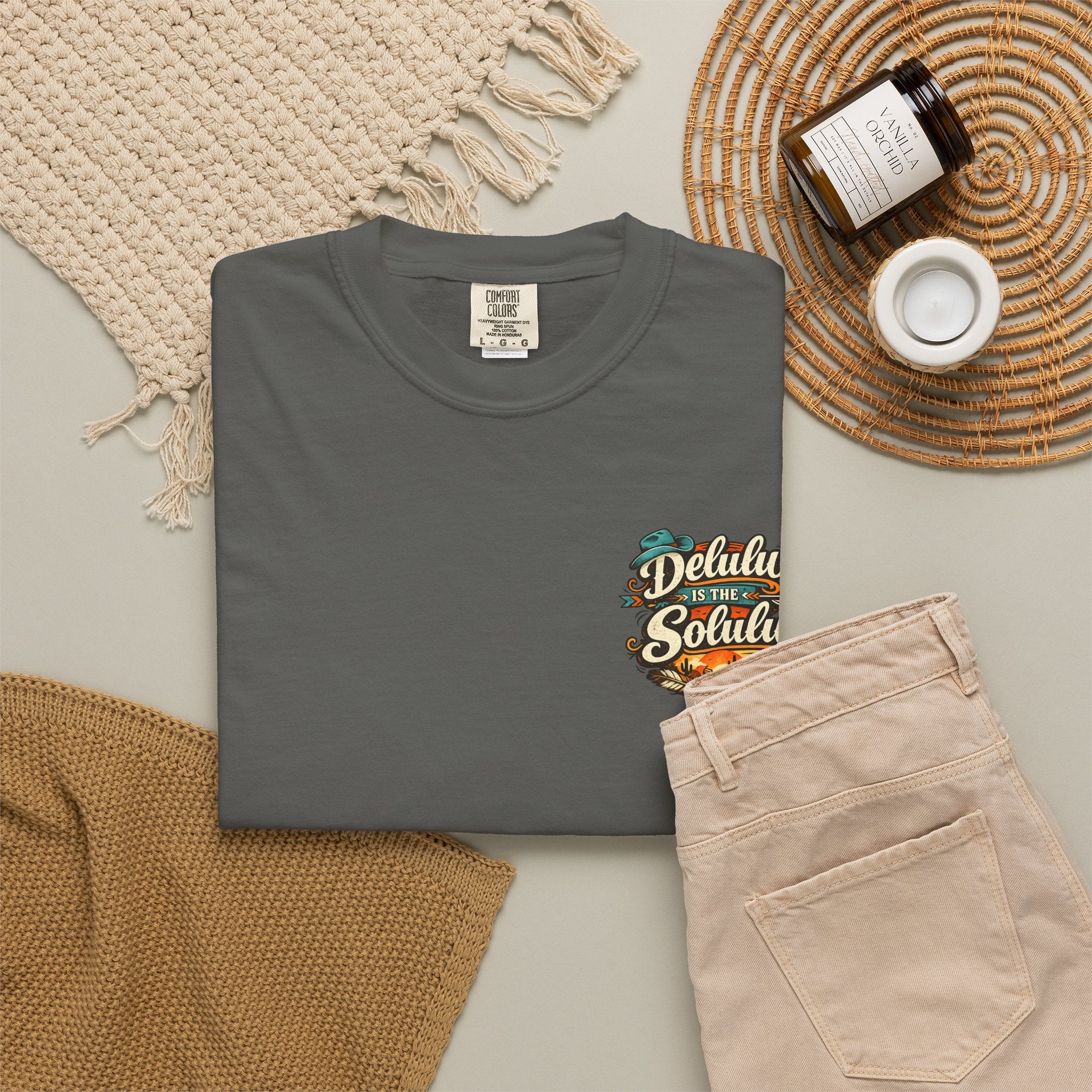 Delulu Is the Solulu Graphic T-Shirt