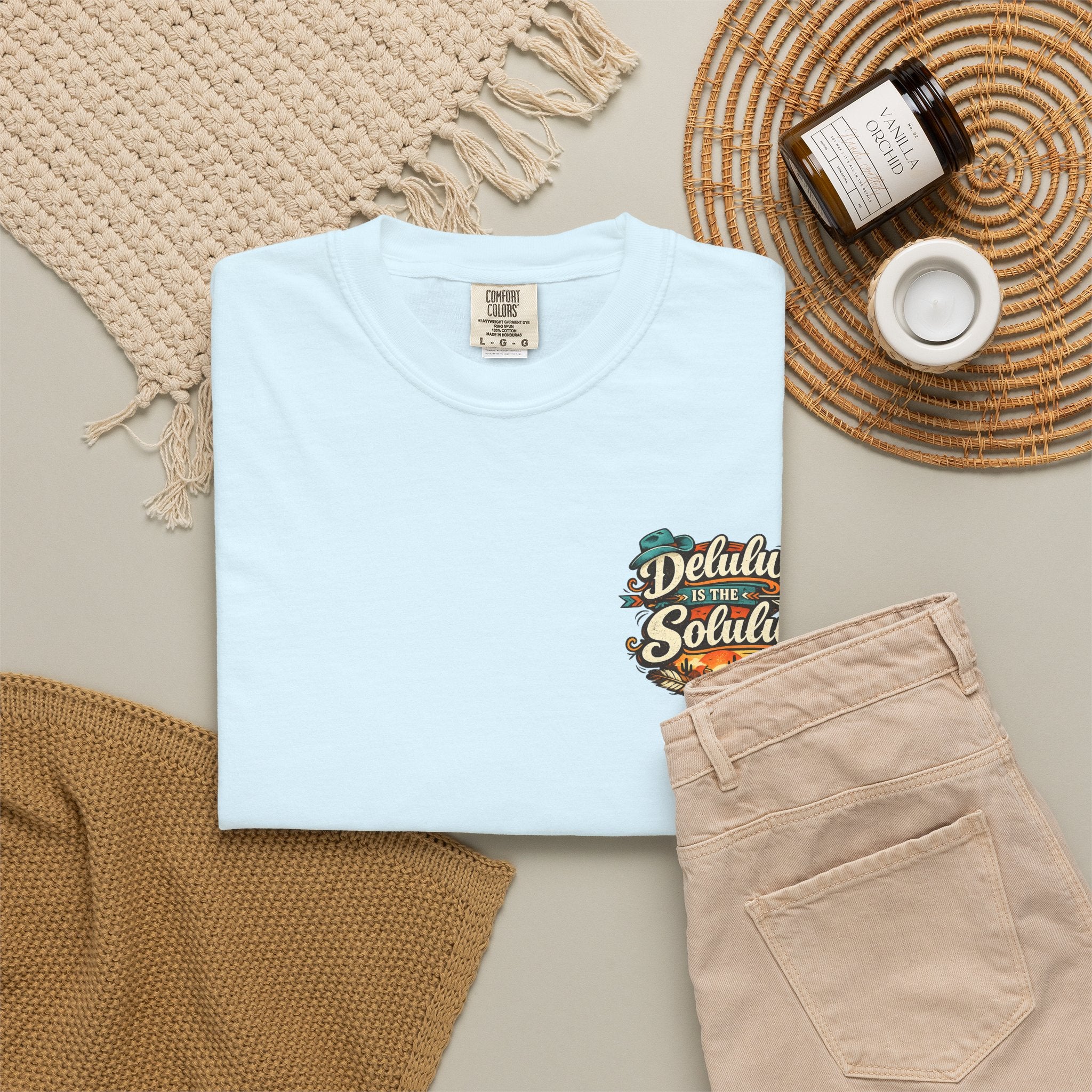 Delulu Is the Solulu Graphic T-Shirt