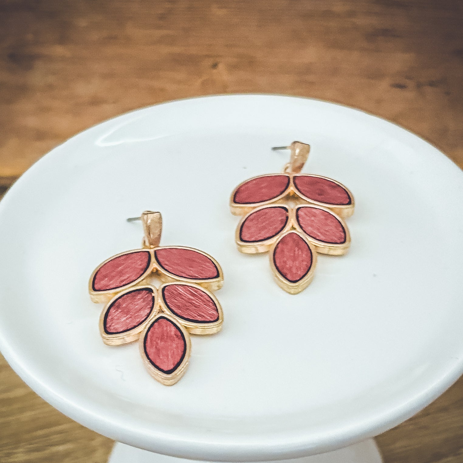 Beautiful Vintage Floral Earrings