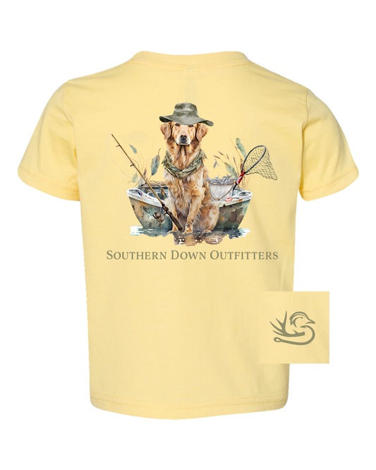 Dog in Boat Kleinkind Southern Down Outfitters Kurzarm-T-Shirt