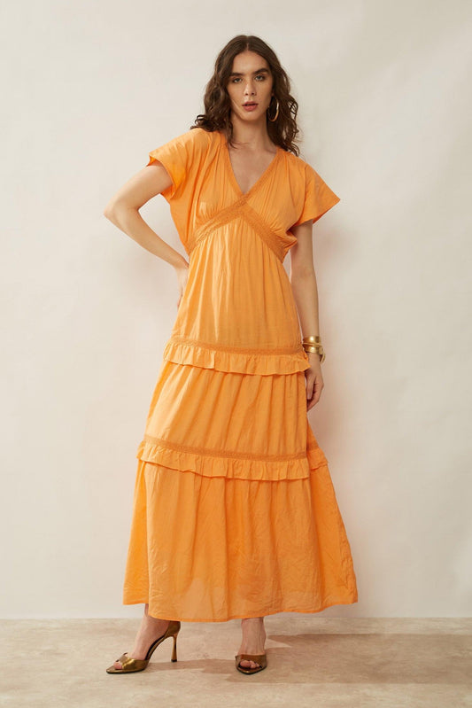 Bohera Miralee goldenes Stufen-Maxikleid