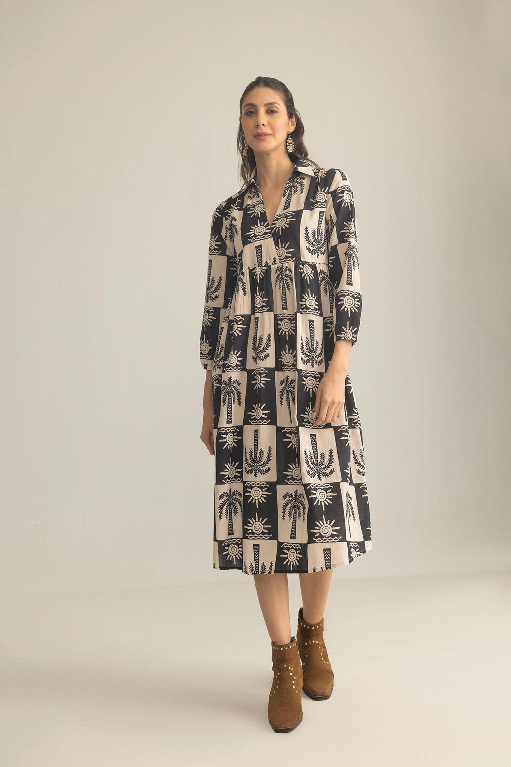 Palm Theory Maxi Dress in Navy Blue & Cream
