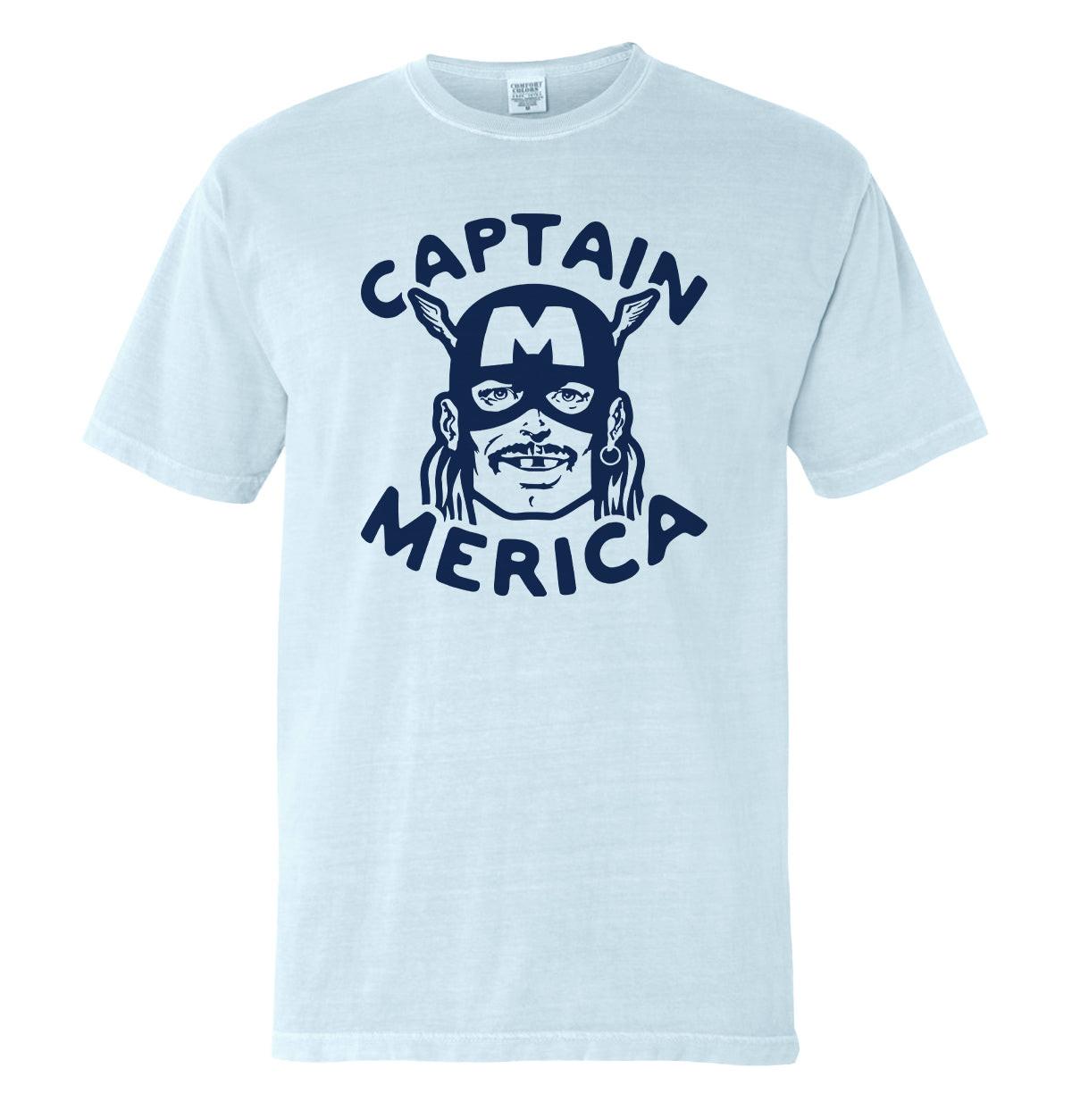 Captain Merica (vorne)
