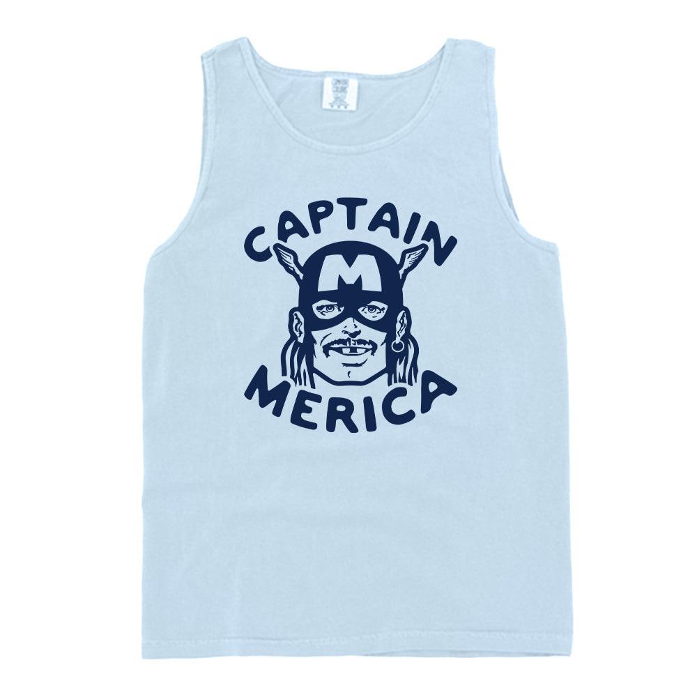 Captain Merica (vorne)