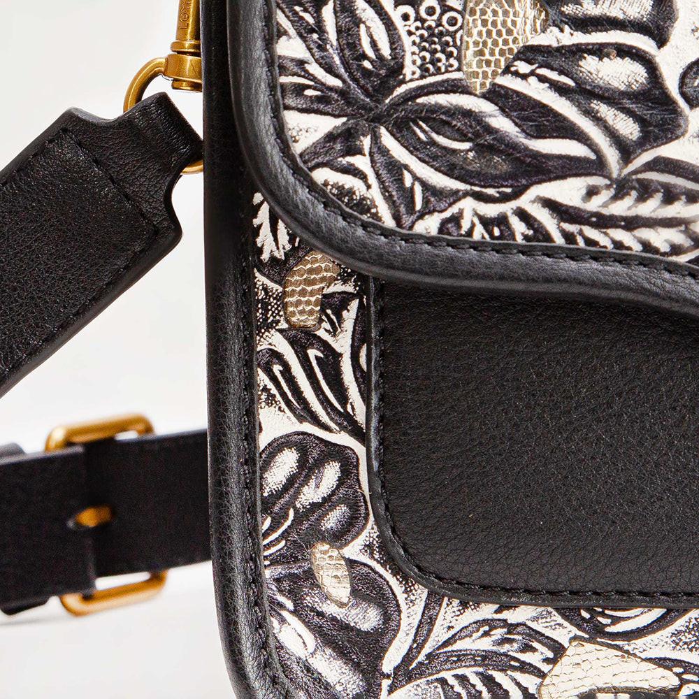 Loyal West Shell Medium Purse
