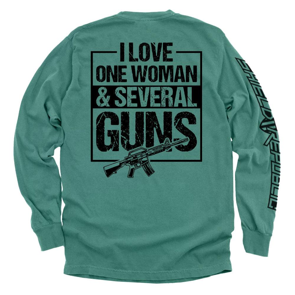 Ich liebe eine Frau und mehrere Waffen
