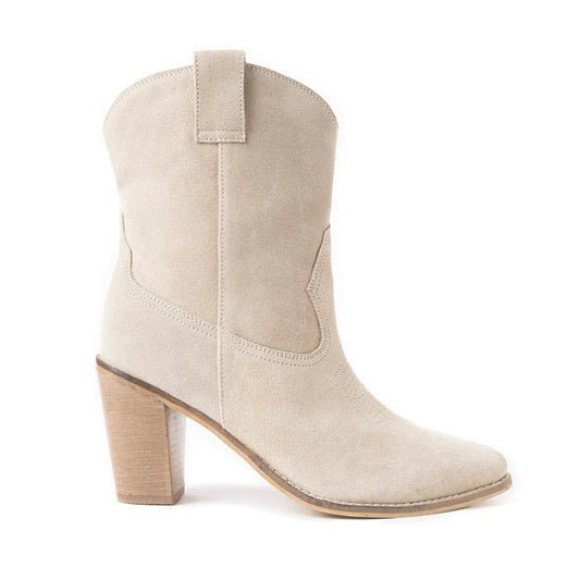 Crystal Creek Booties in Off-White