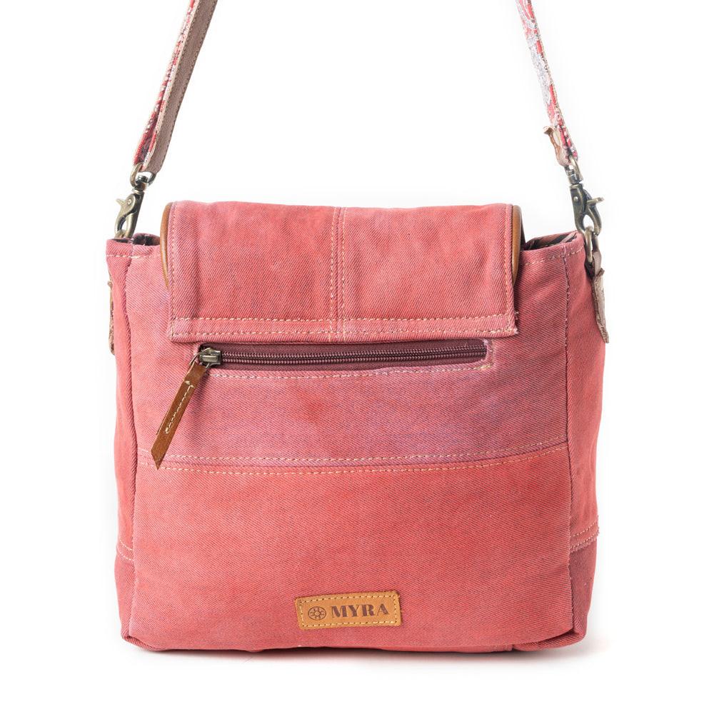 St. Tropez Explorer Shoulder Bag in Pink