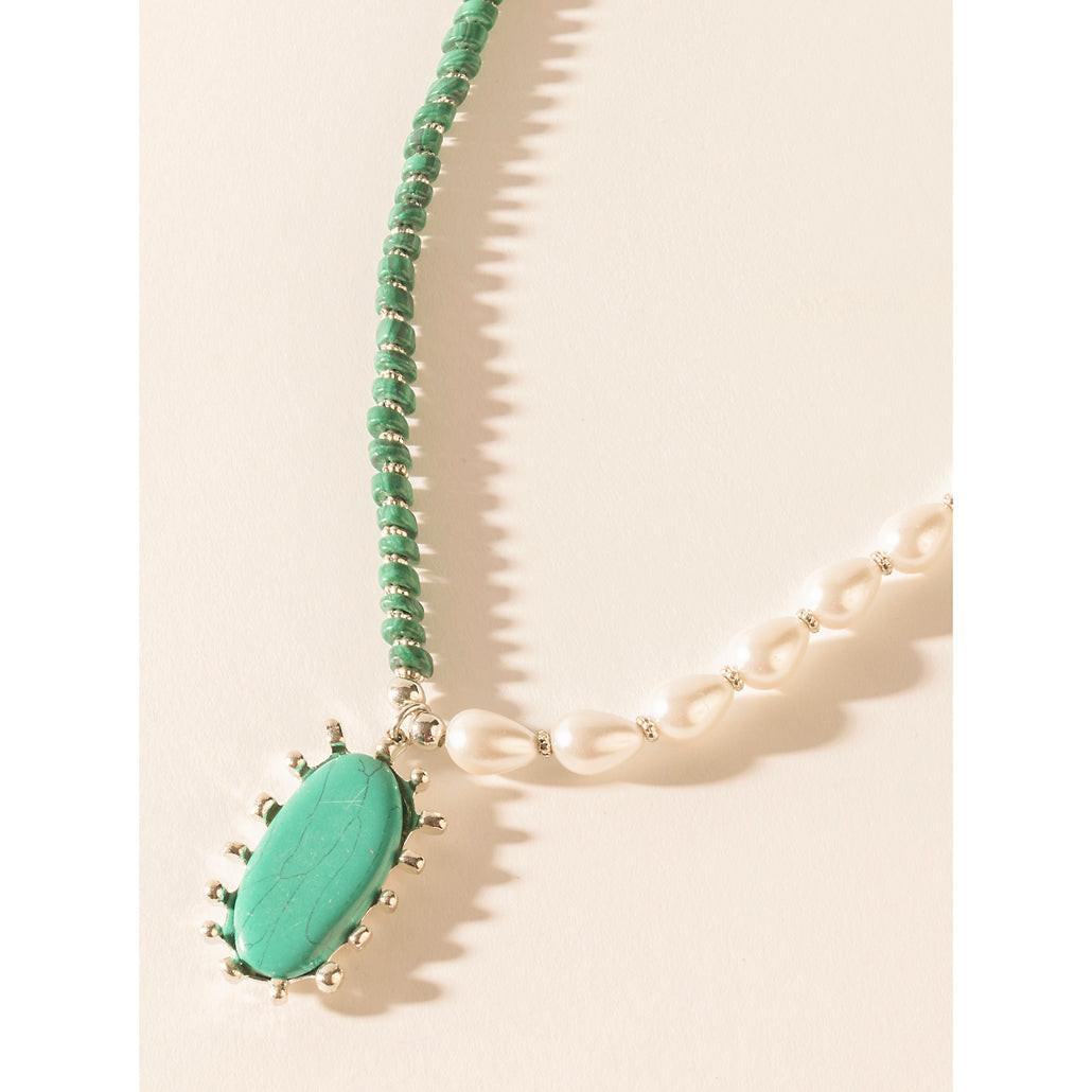 Myra Desert Equinox Necklace in Ivory Gleam