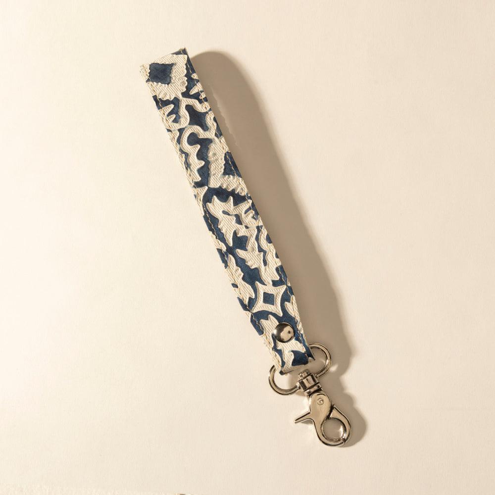 Myra Mojave Day Leather Keyfob in Dark Ivory