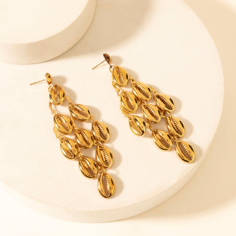 Myra Shell summit earrings in Desert tide danglers