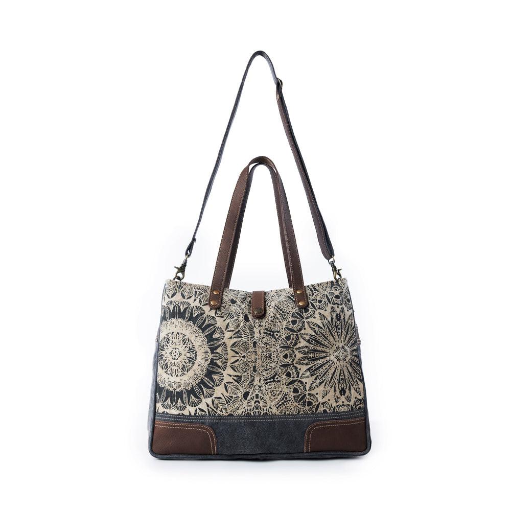 Myra Willow Mesa Messenger in Radial Sand