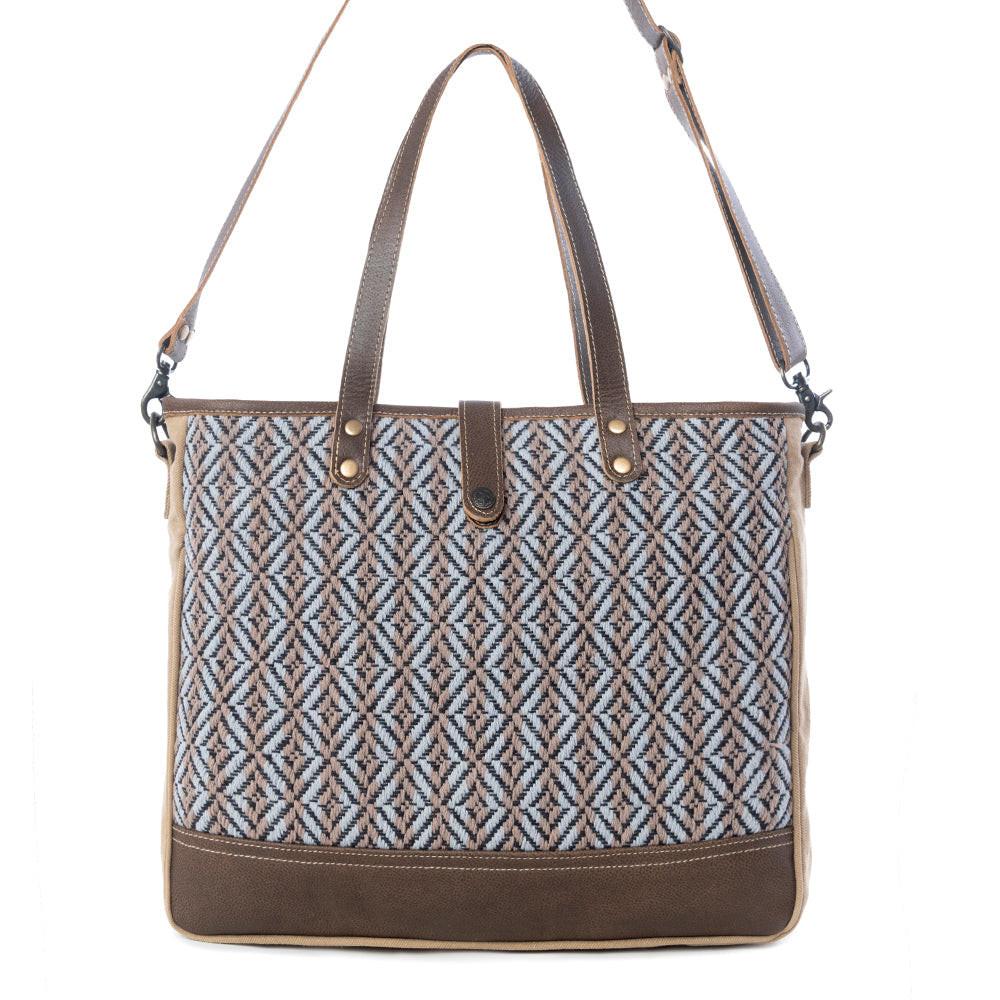 Exquisite Move Weekender Bag