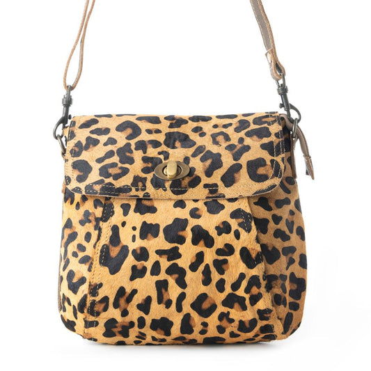 BULLSEYE TASCHE AUS LEDER UND FELL