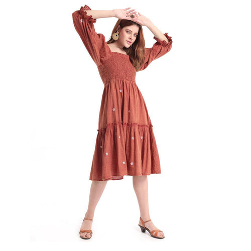 Adriana-Stil KLEID & OVERALL