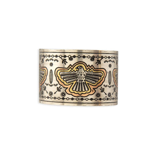 Thunder Hawk Manschettenarmband aus geätztem Metall