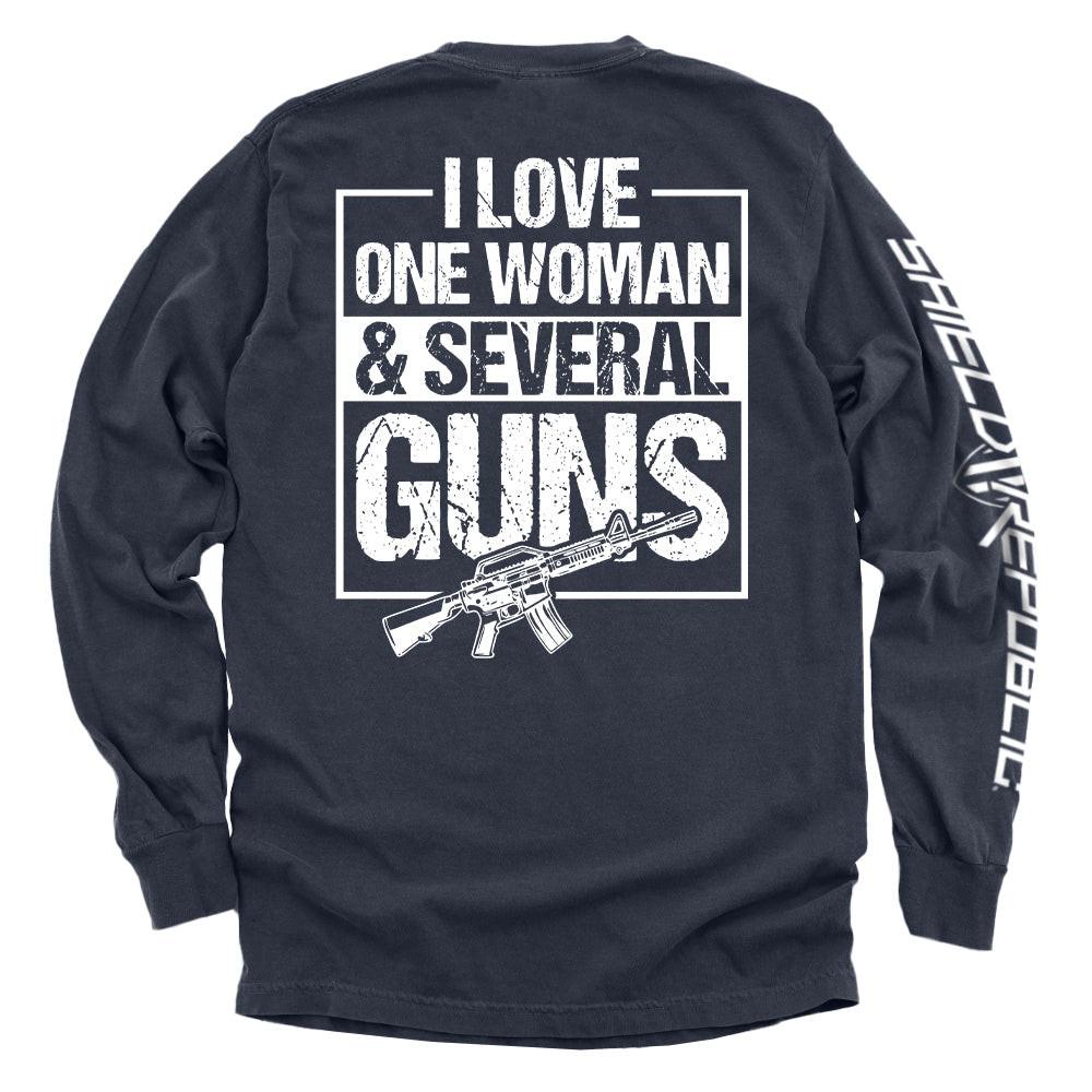 Ich liebe eine Frau und mehrere Waffen