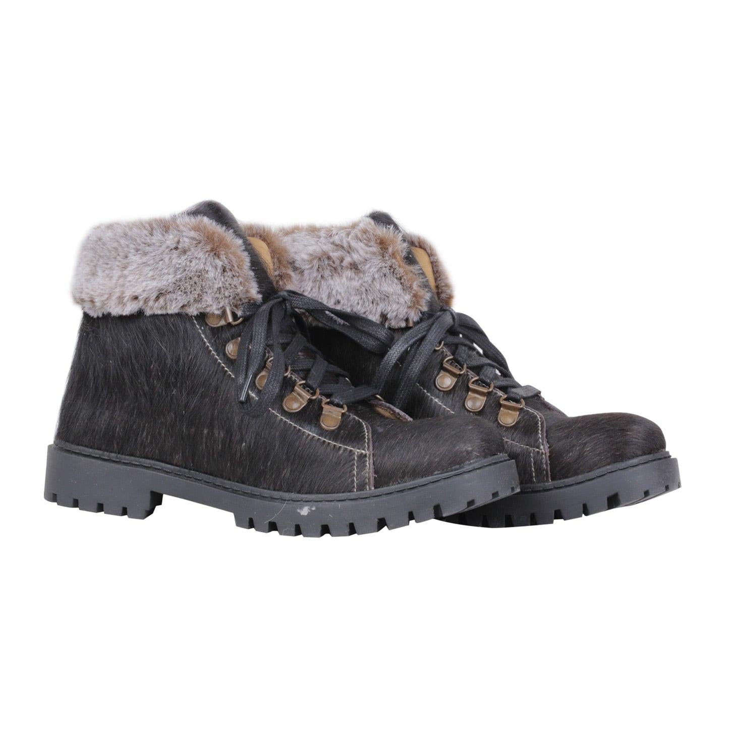 Turbulent Boots