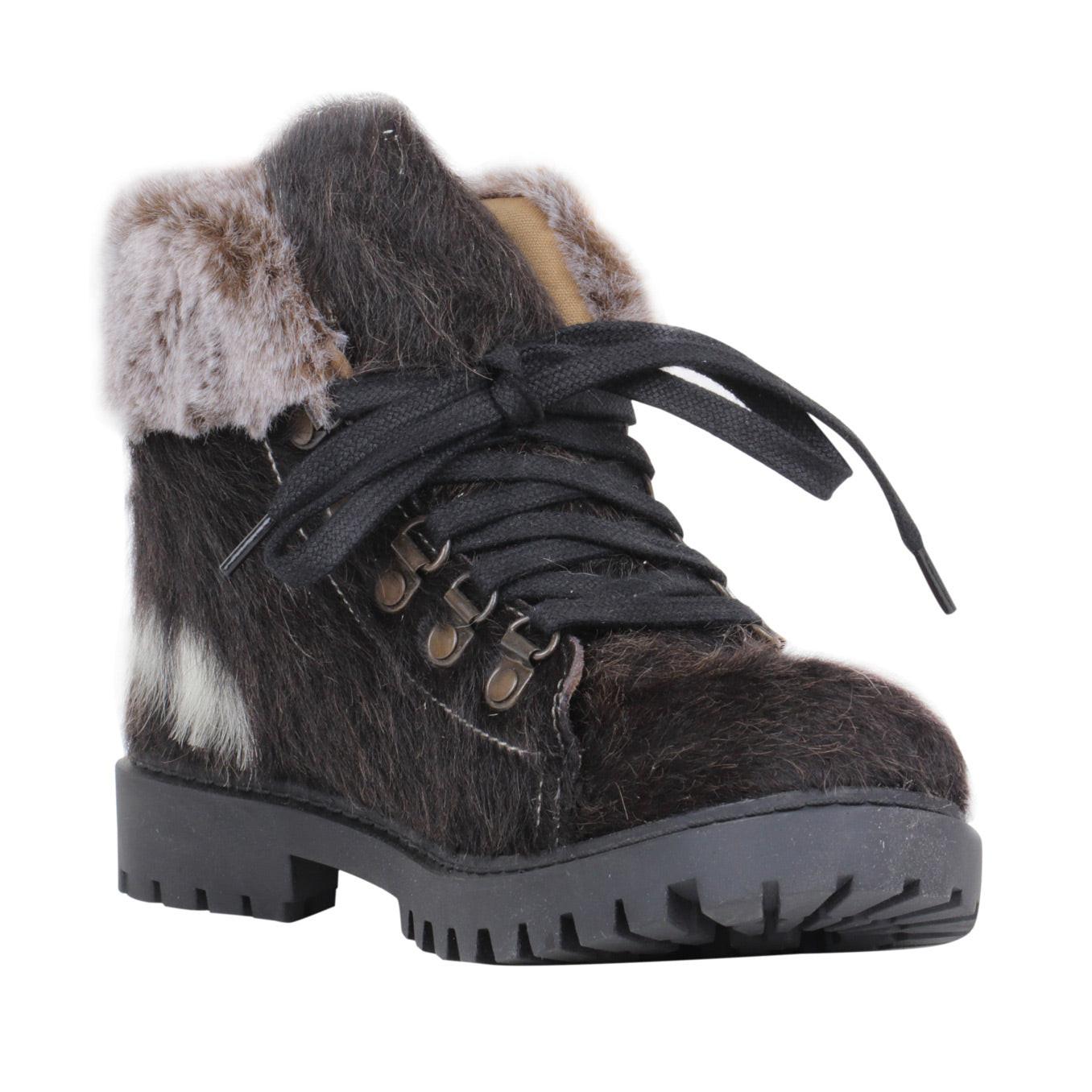 Turbulent Boots