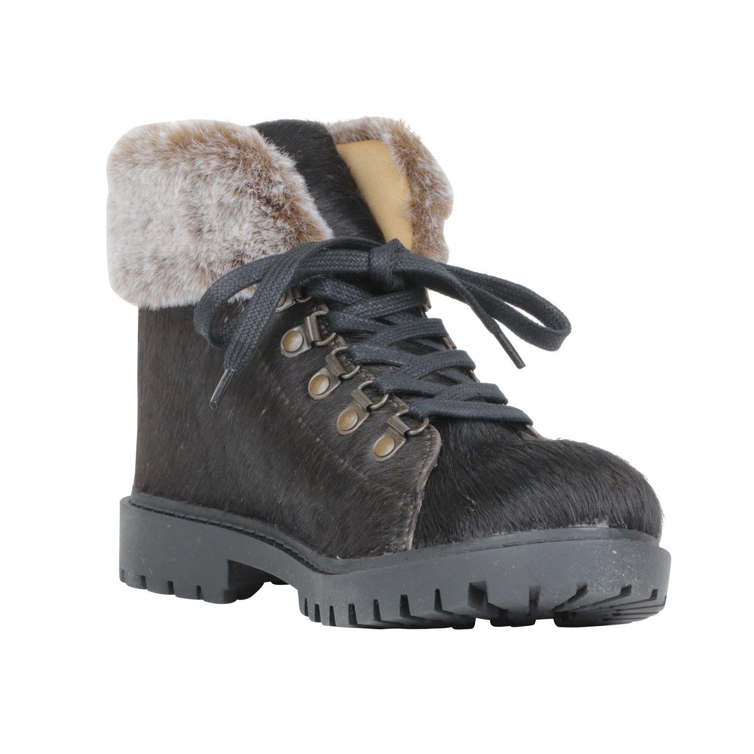 Turbulent Boots
