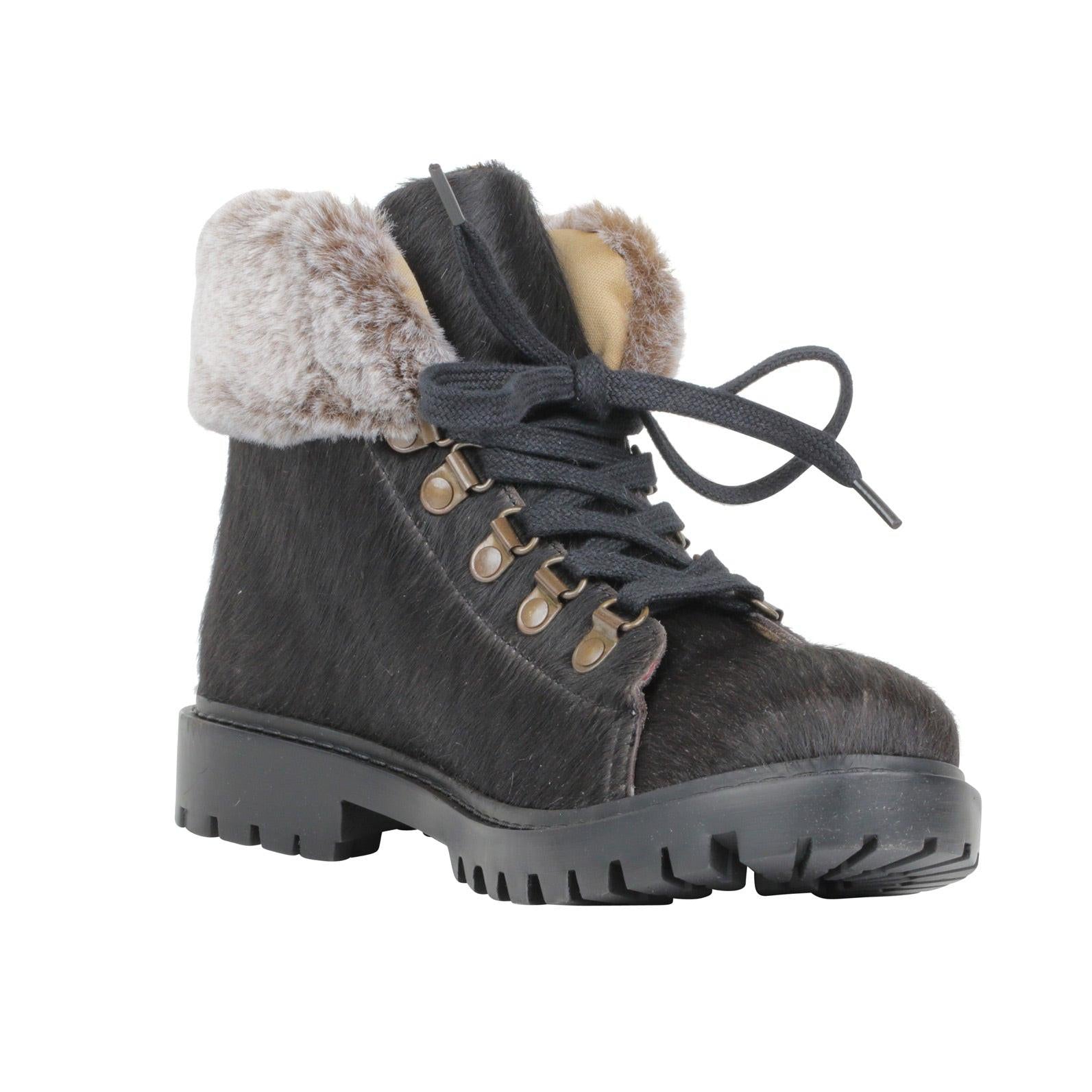 Turbulent Boots