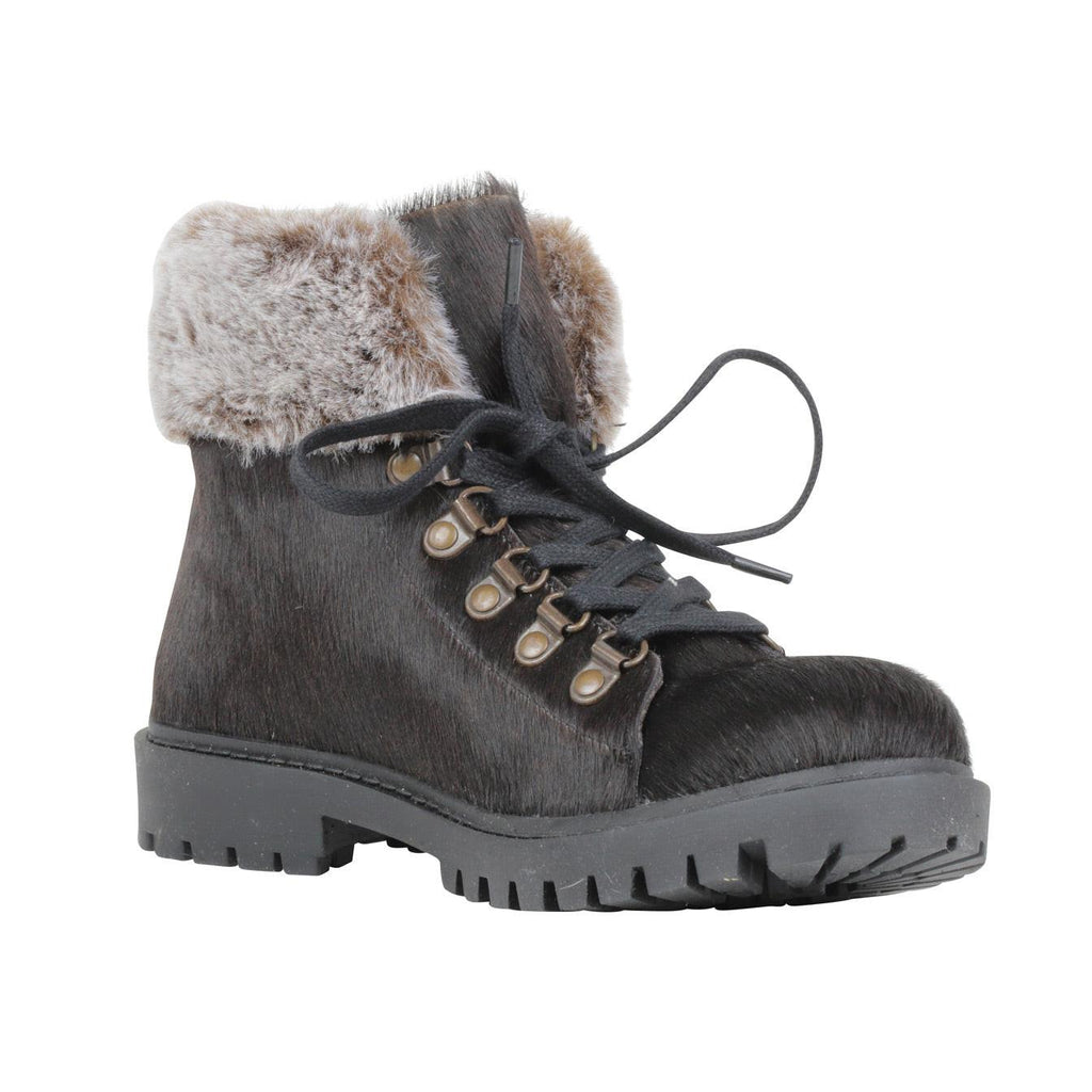 Turbulent Boots