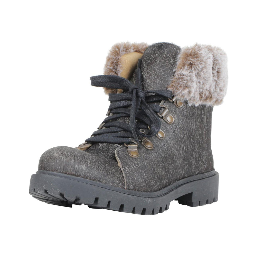 Turbulent Boots