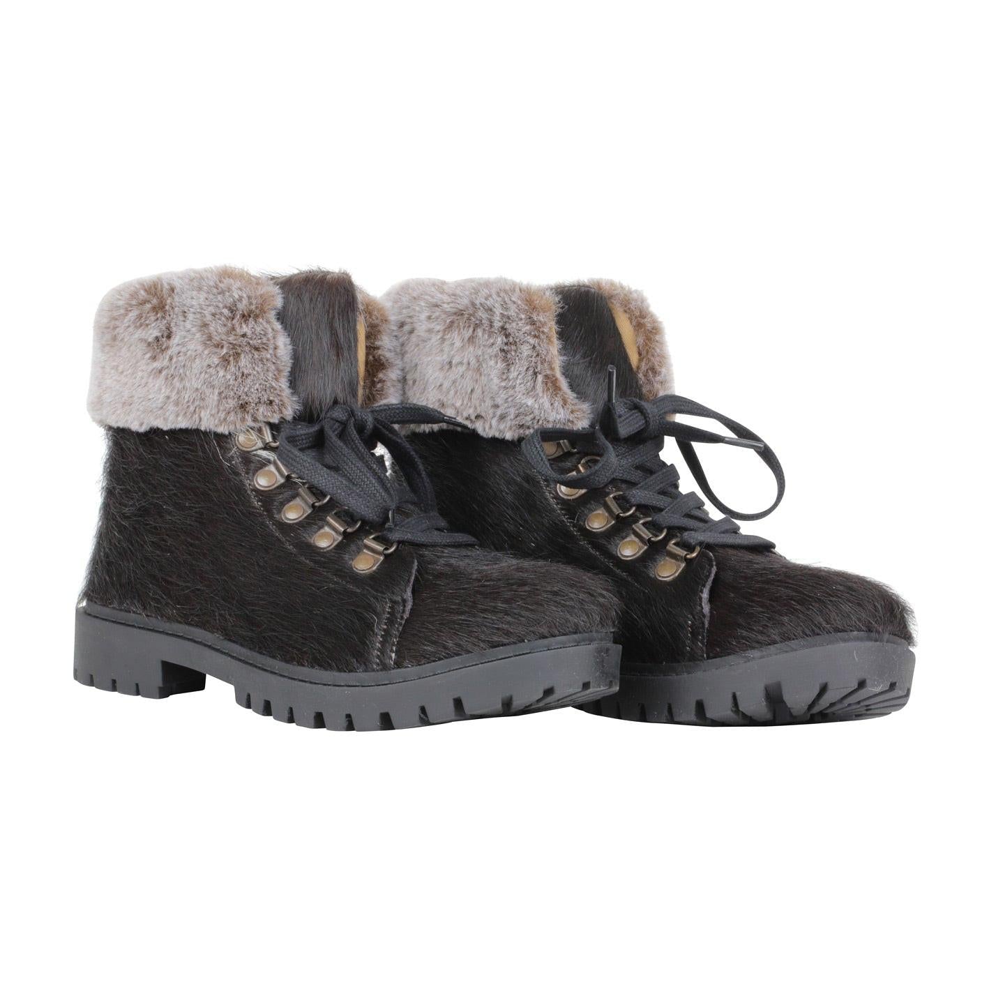 Turbulent Boots