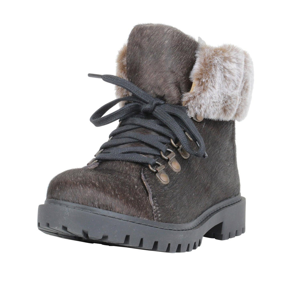 Turbulent Boots