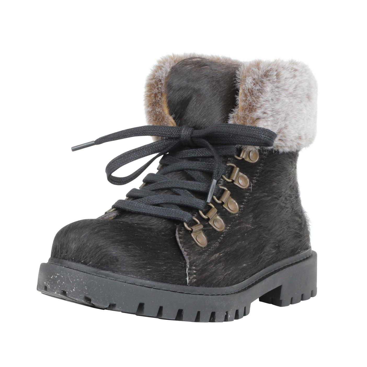 Turbulent Boots