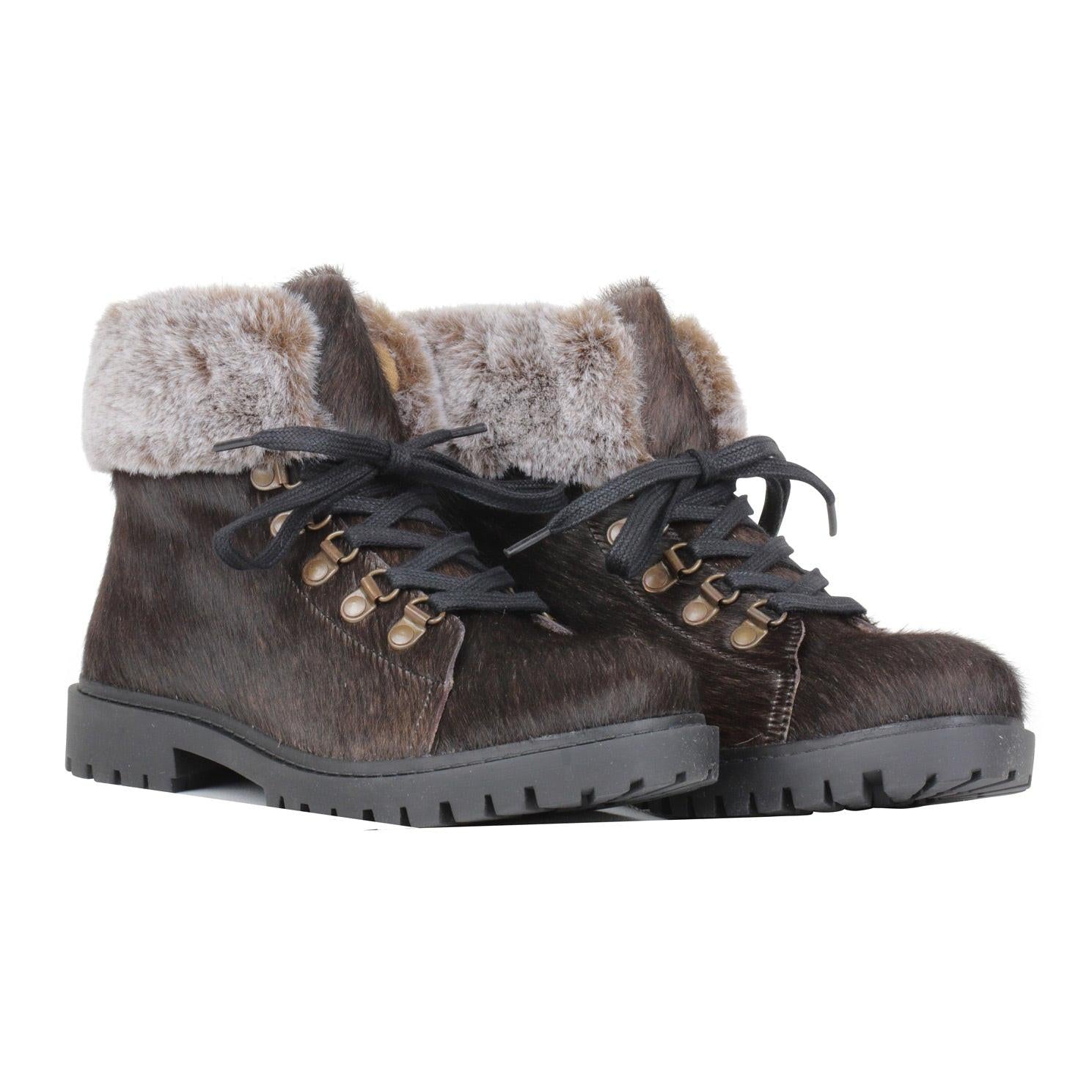 Turbulent Boots