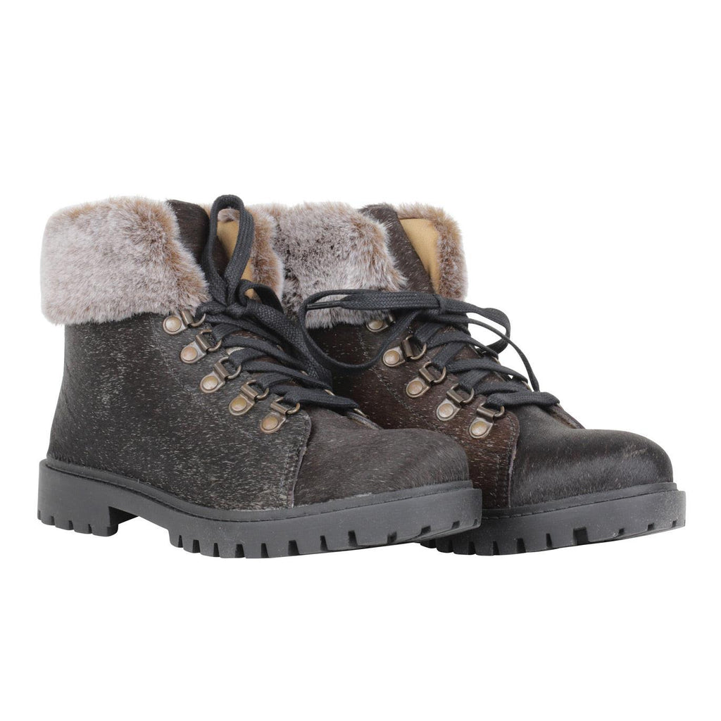 Turbulent Boots