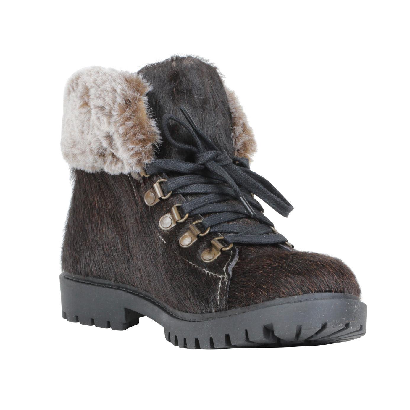 Turbulent Boots