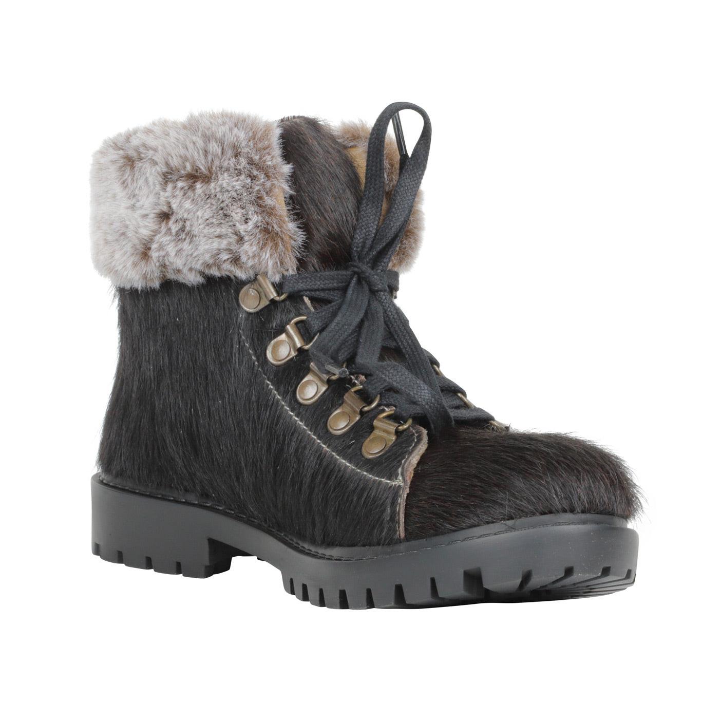 Turbulent Boots