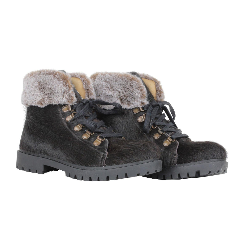 Turbulent Boots