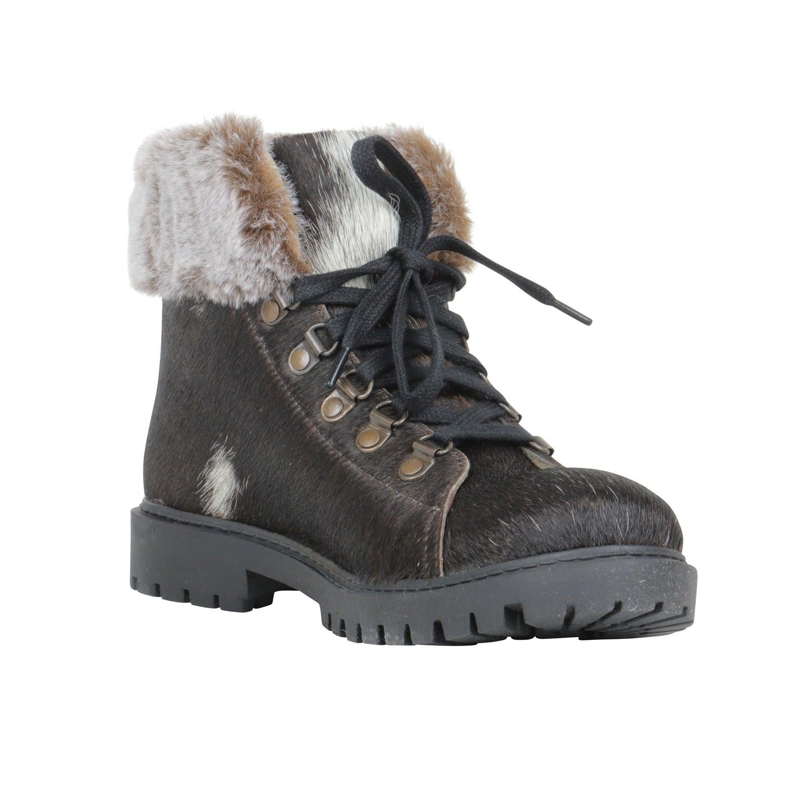 Turbulent Boots