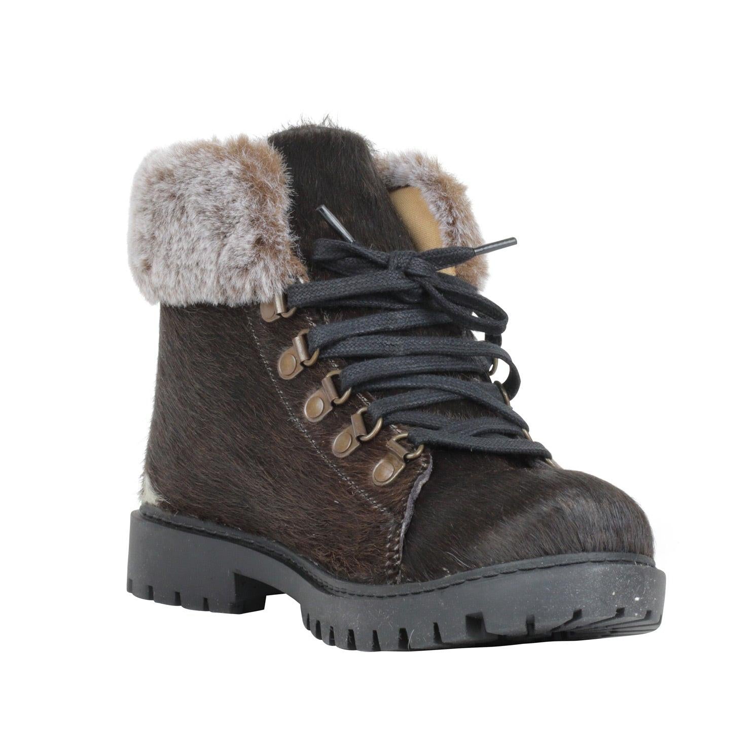 Turbulent Boots