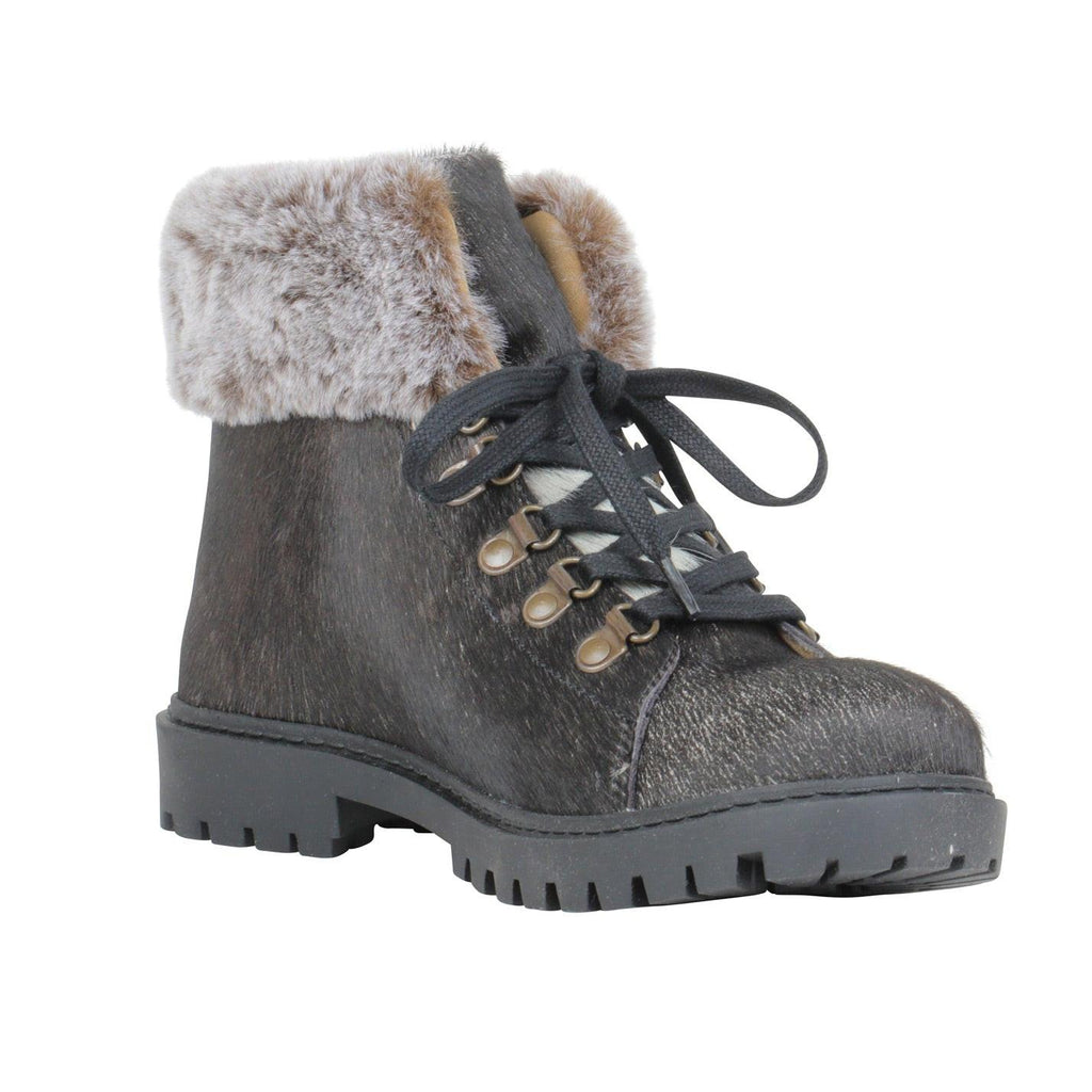Turbulent Boots