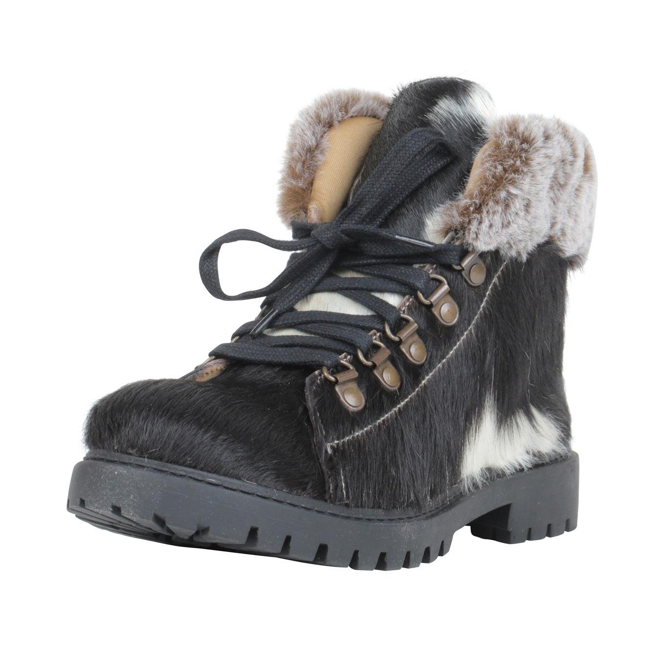 Turbulent Boots