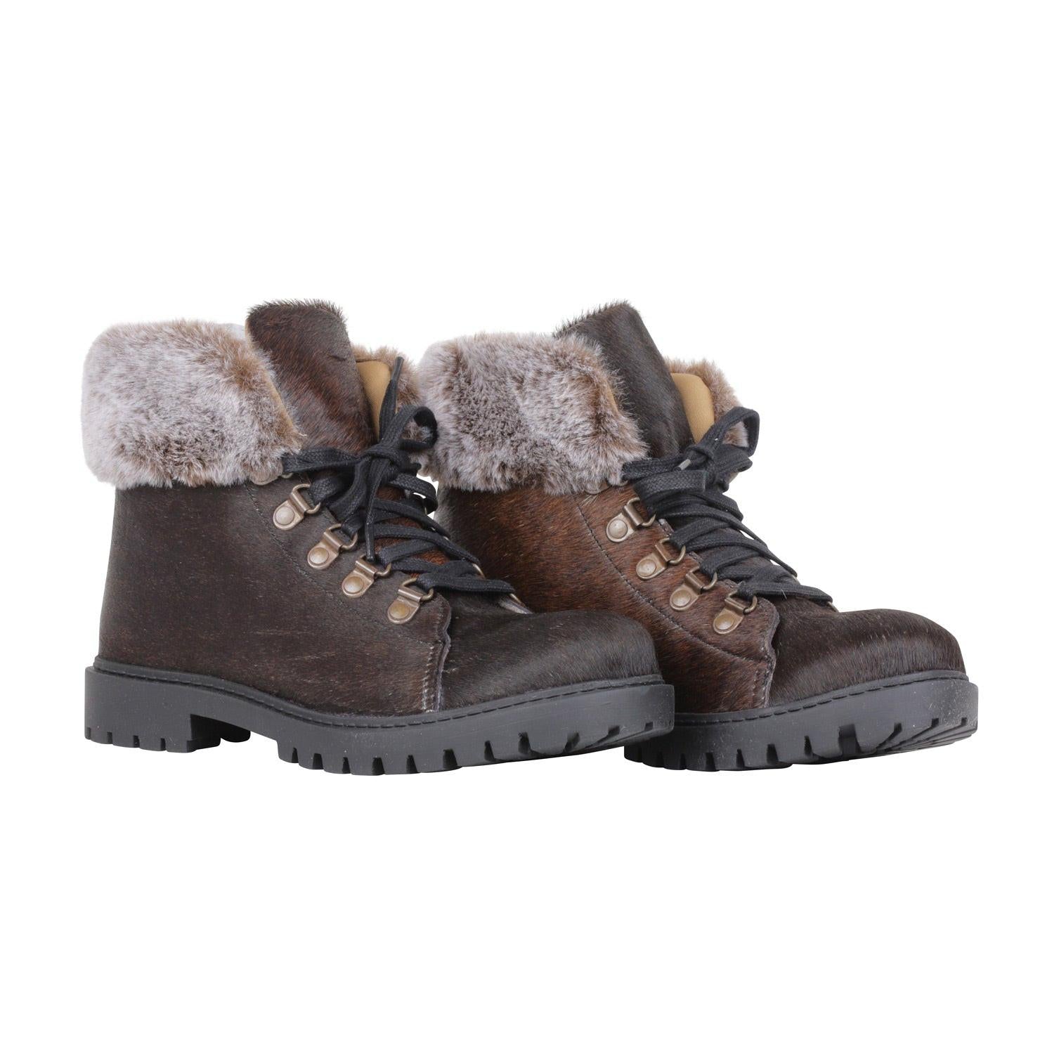 Turbulent Boots