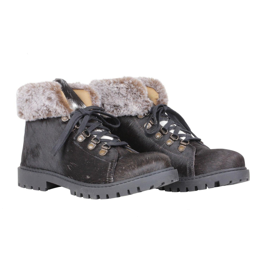 Turbulent Boots