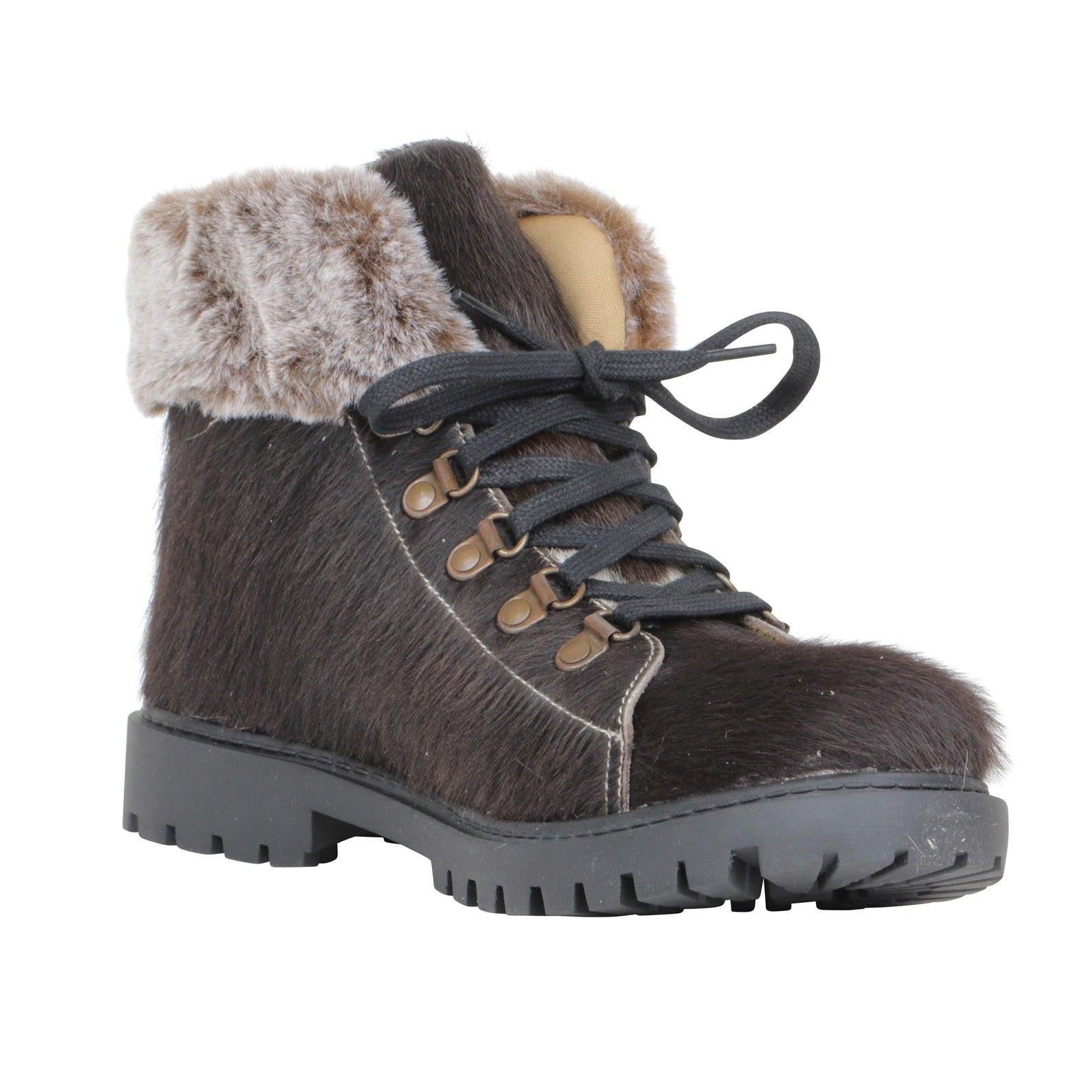 Turbulent Boots