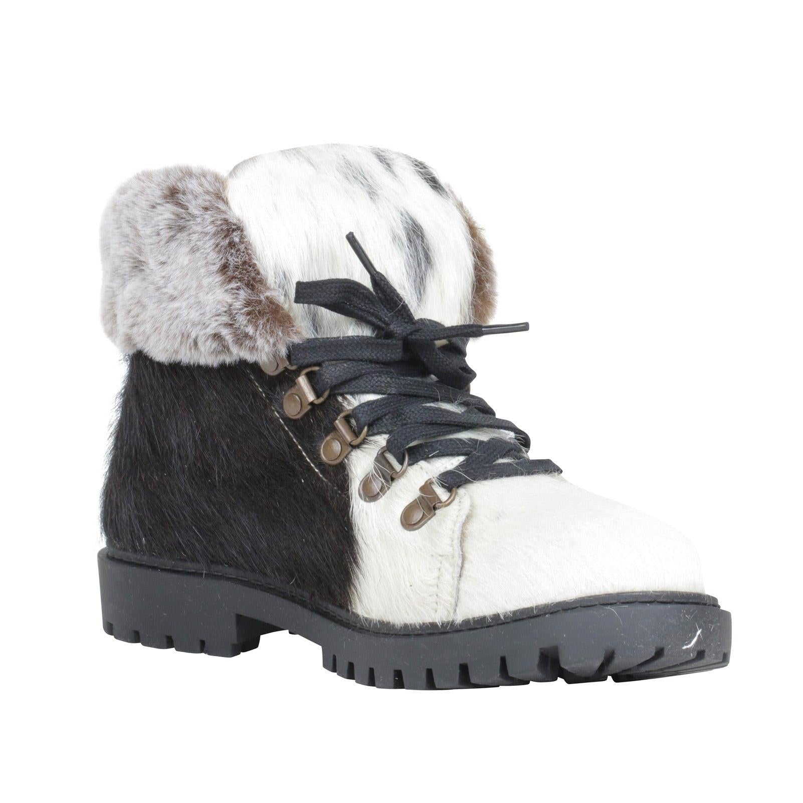 Turbulent Boots