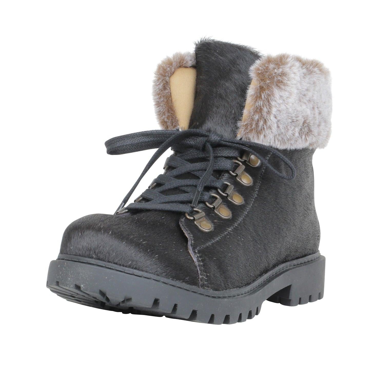 Turbulent Boots