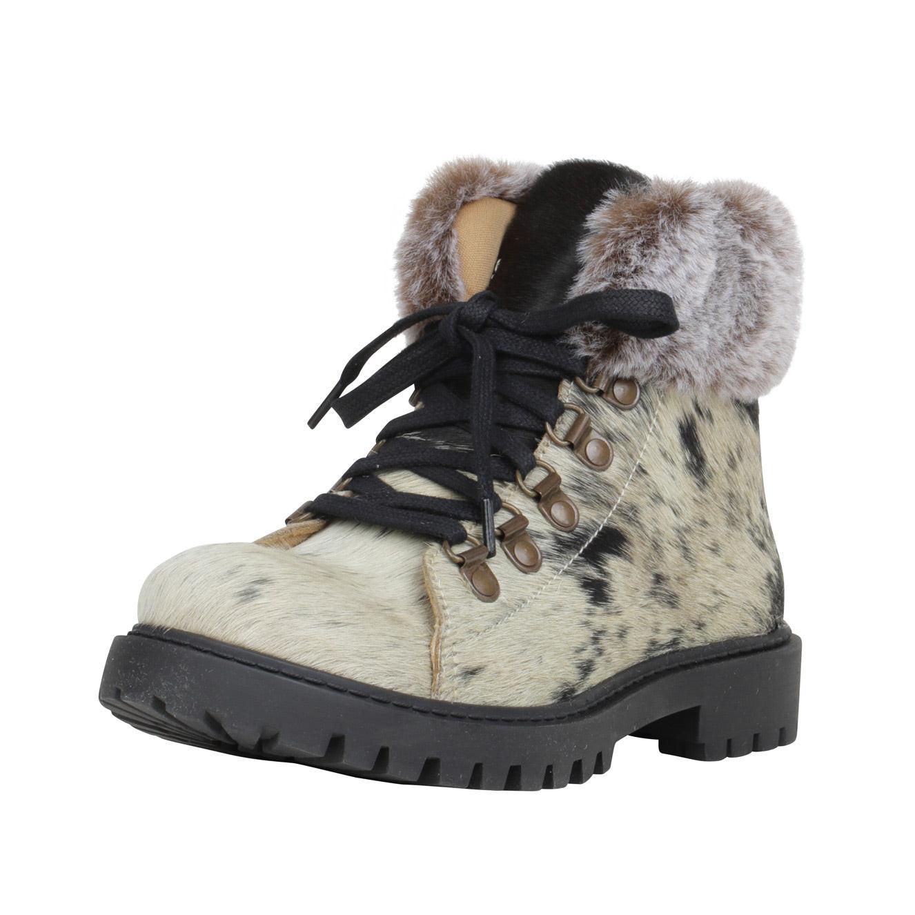 Turbulent Boots