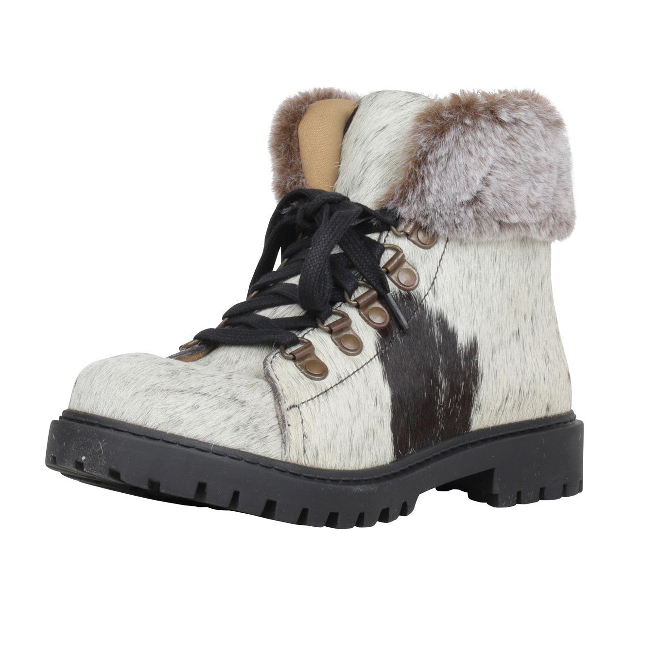 Turbulent Boots