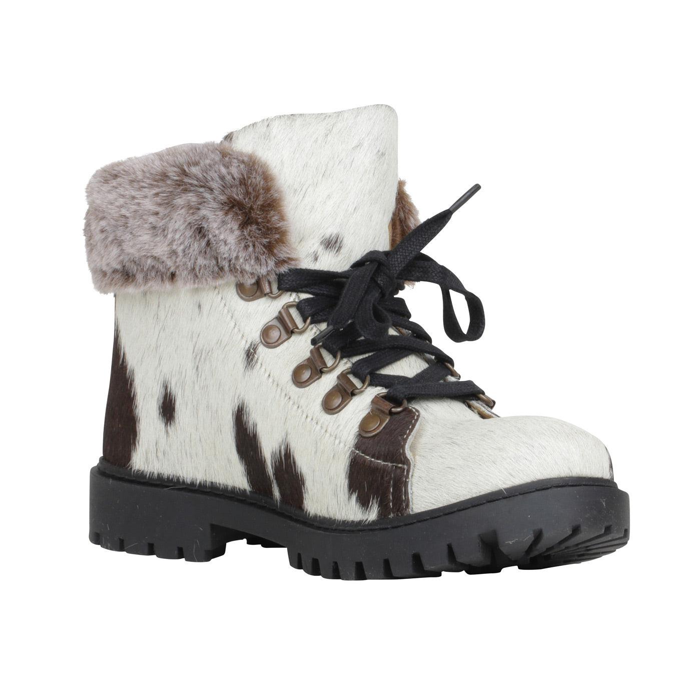 Turbulent Boots