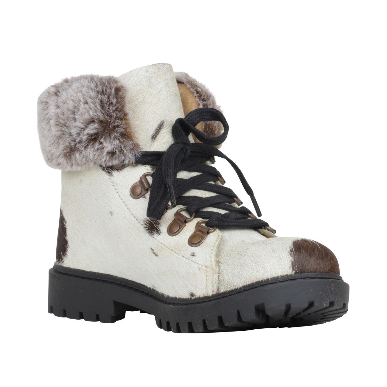 Turbulent Boots